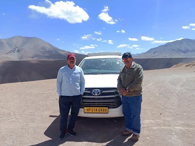 4x4 cab rental for Spiti Valley